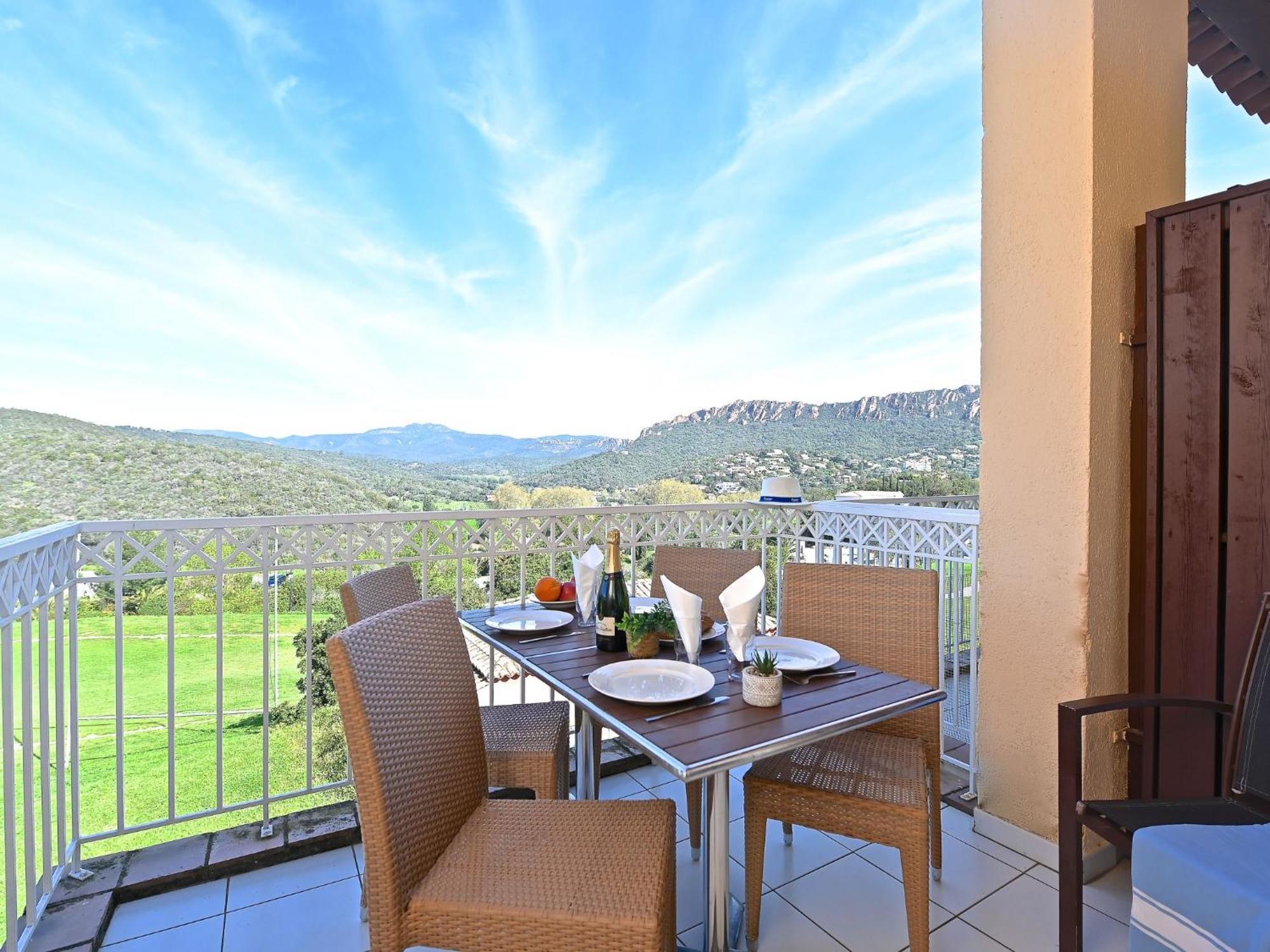 Apartment Village Cap Esterel - Le Village-14 By Interhome Saint-Raphaël Екстериор снимка