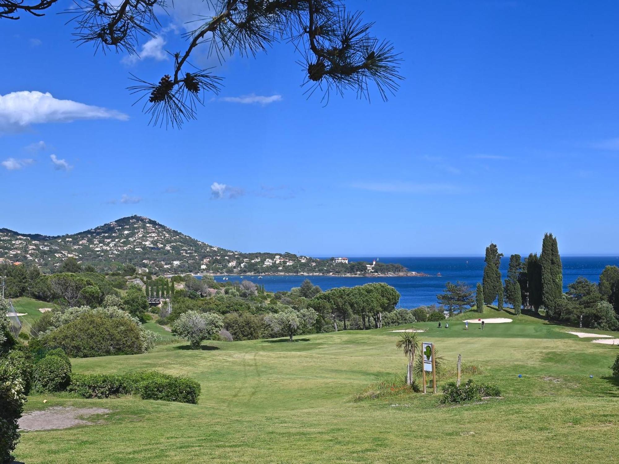 Apartment Village Cap Esterel - Le Village-14 By Interhome Saint-Raphaël Екстериор снимка